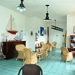 Punta Cassano - In Piscina Sulla Di Sabbia Apartmanhotel