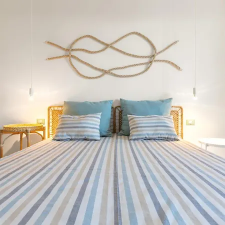 Punta Cassano - In Piscina Sulla Di Sabbia 3*