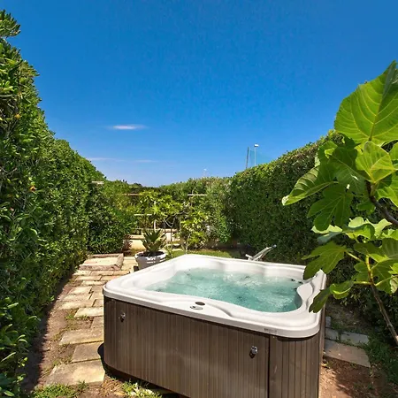 Punta Cassano - In Piscina Sulla Di Sabbia Aparthotel 3*