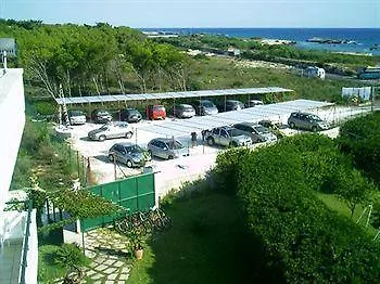 Aparthotel Punta Cassano - In Piscina Sulla Di Sabbia San Foca