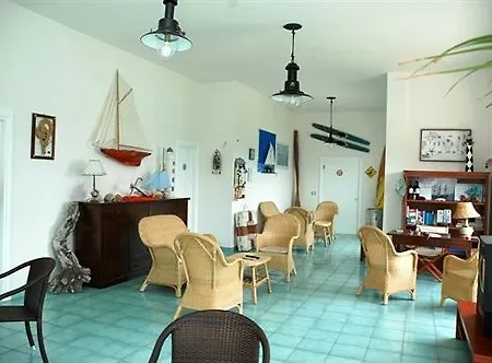 Punta Cassano - In Piscina Sulla Di Sabbia Aparthotel